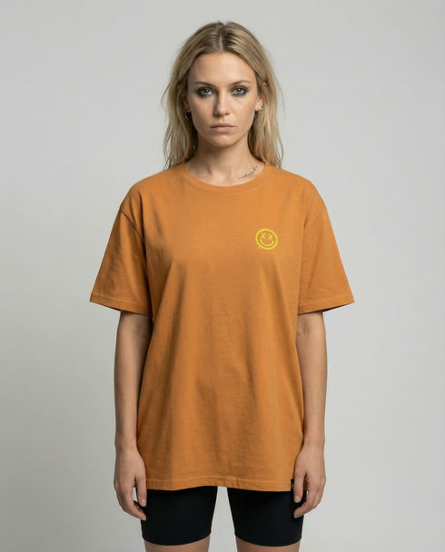 Ravers Gonna Rave orange oversized T-Shirt on female model front view