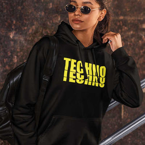 Sudadera negra acogedora Technostoff 'Yellow Techno Premium Hoodie', perfecta para noches frescas en el rave.